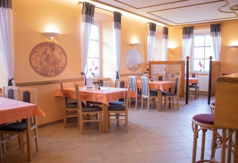 בית מלון כפרי Zámeček Raspenava