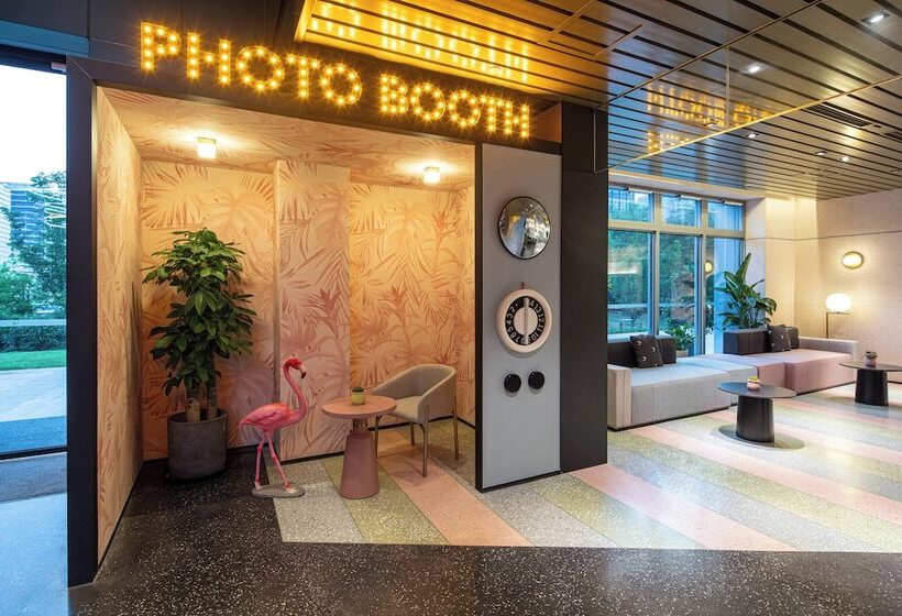 Lyf By Ascott Hongqiao Shanghai Necc