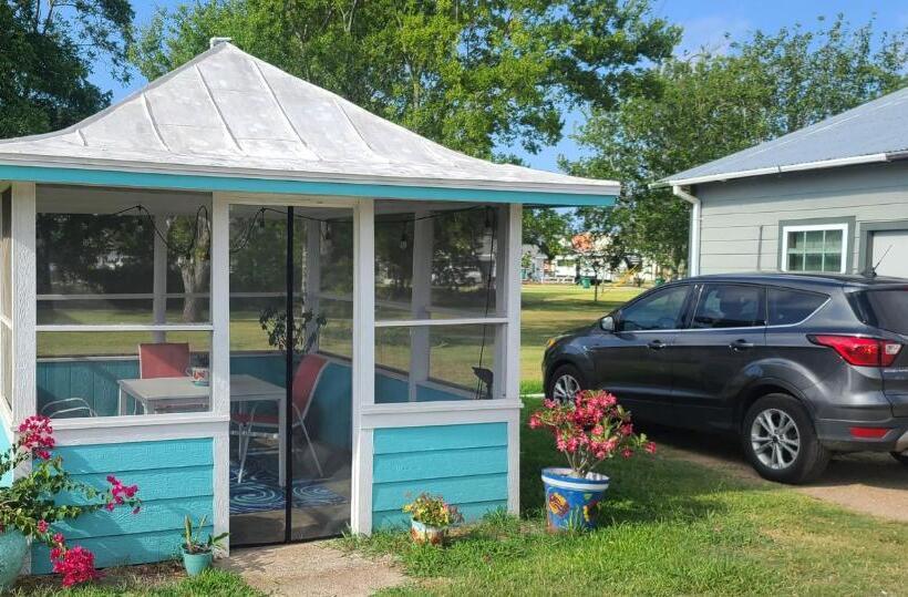 Пансион Coastal Cottage Bay House