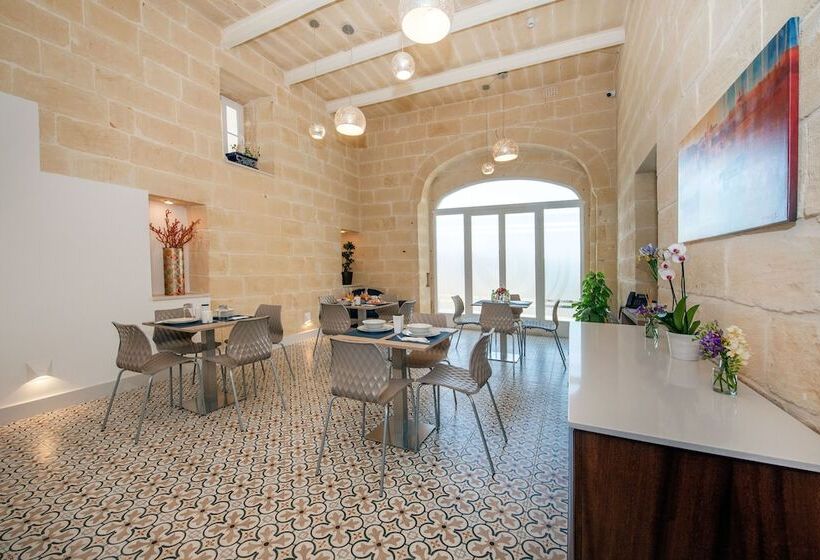 پانسیون Georges Boutique Living