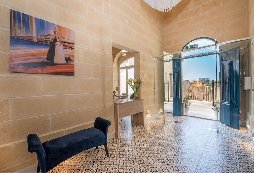 پانسیون Georges Boutique Living