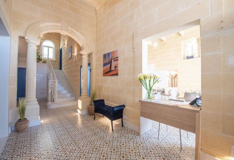 پانسیون Georges Boutique Living