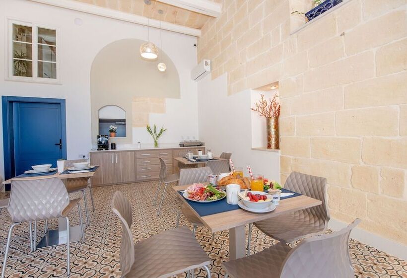 پانسیون Georges Boutique Living