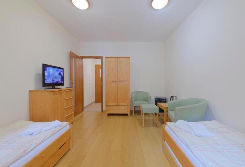 펜션 Múzeum červený Kláštor