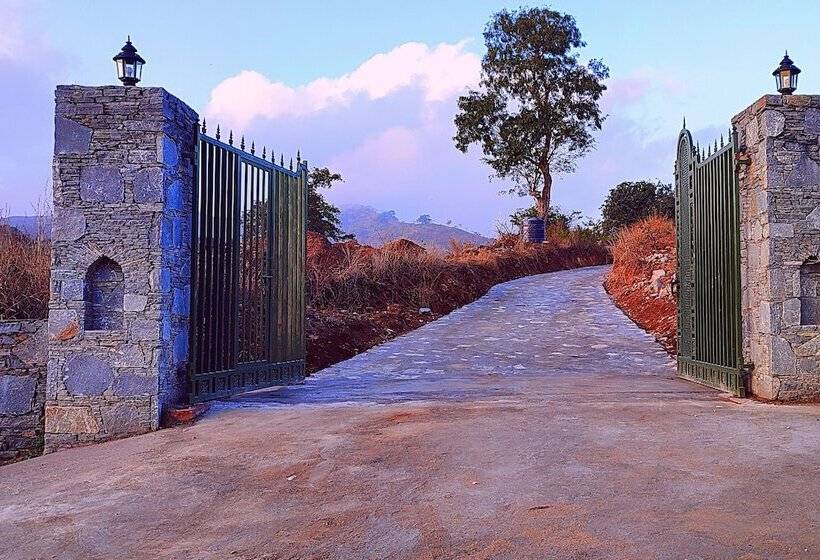 منتجع Takhat Villa By Shrigo Hotels