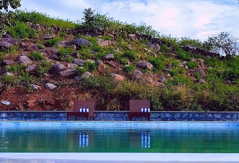 منتجع Takhat Villa By Shrigo Hotels