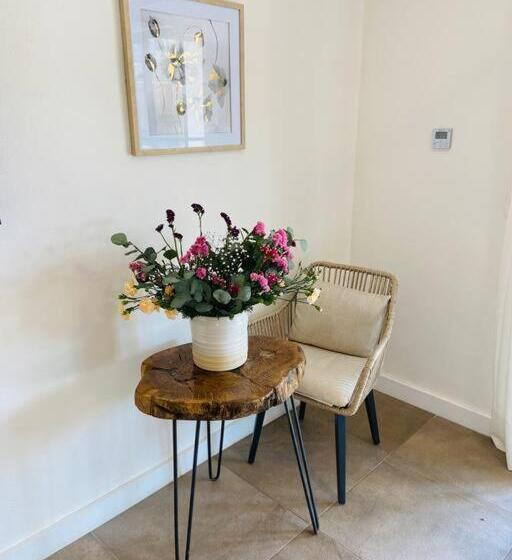 Tatala Hotel & Garden