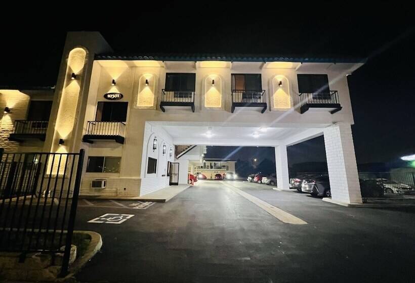 בית מלון כפרי Casa Playa Inn & Suites Stanton Anaheim Area