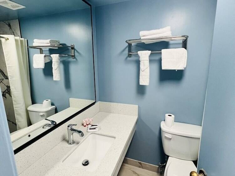 בית מלון כפרי Casa Playa Inn & Suites Stanton Anaheim Area