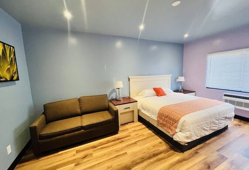 בית מלון כפרי Casa Playa Inn & Suites Stanton Anaheim Area