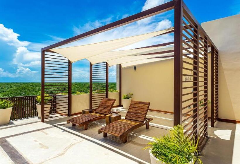 هتل Pre Opening! Solemn Luxury Condos By Spot Rentals