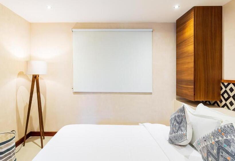 هتل Pre Opening! Solemn Luxury Condos By Spot Rentals