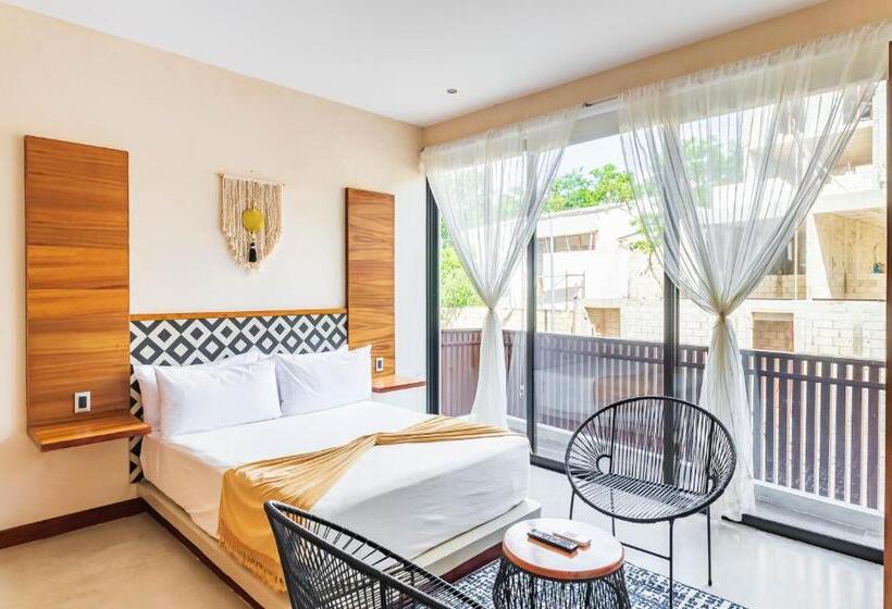 هتل Pre Opening! Solemn Luxury Condos By Spot Rentals