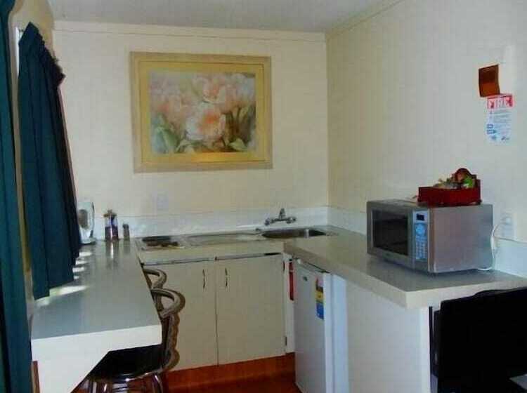 Asure Kapiti Court Motel