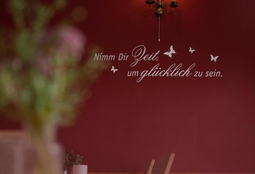 مبيت وإفطار Der Winzerhof