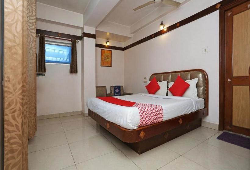 هتل Amrit Regency