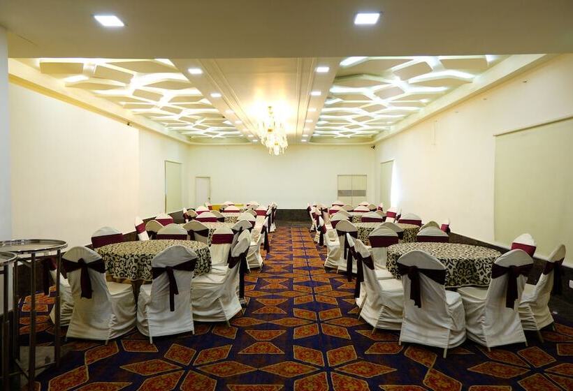 فندق Annapoorna Residency