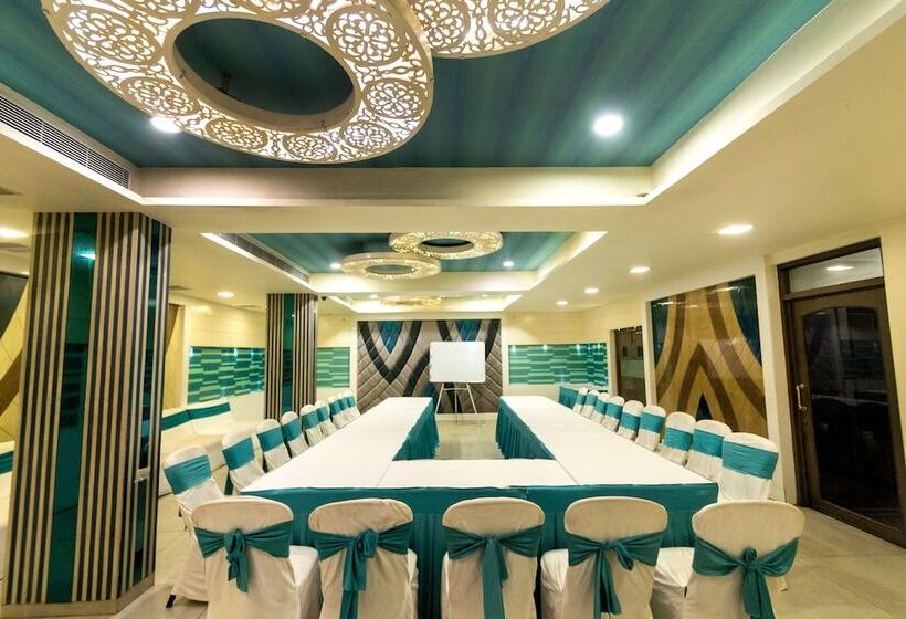 ホテル Annapoorna Residency