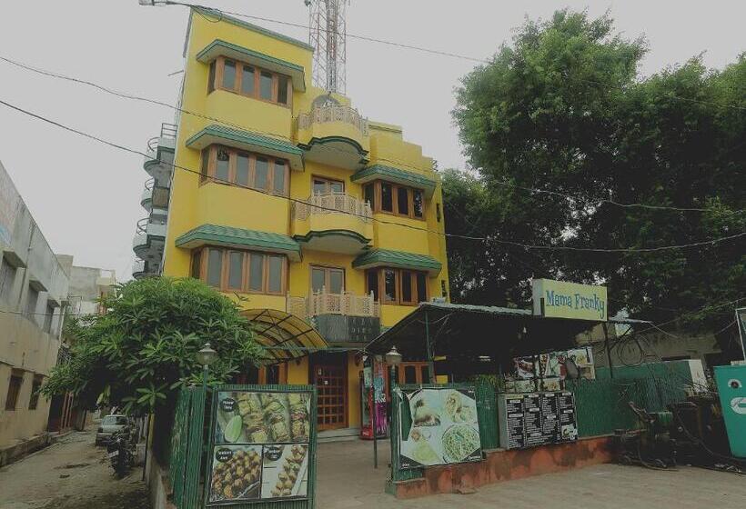 ホテル Super Collection O Mathura Near Railway Station Formerly Gaurav Boarding House