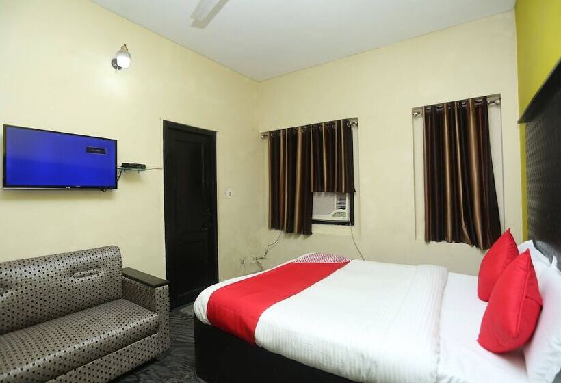 ホテル Super Collection O Mathura Near Railway Station Formerly Gaurav Boarding House