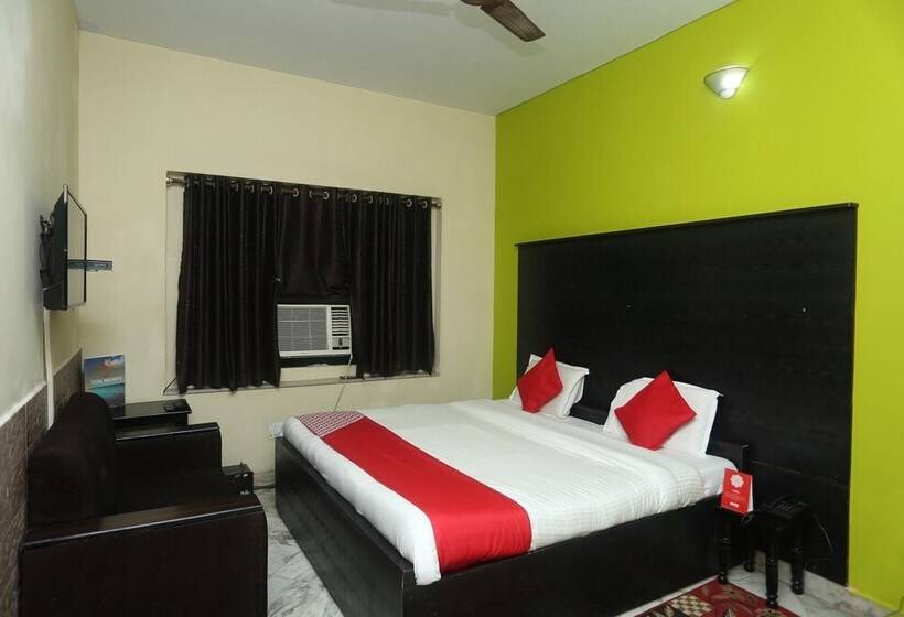 ホテル Super Collection O Mathura Near Railway Station Formerly Gaurav Boarding House