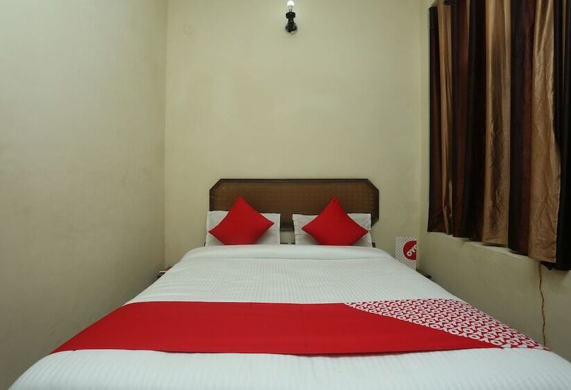 ホテル Super Collection O Mathura Near Railway Station Formerly Gaurav Boarding House