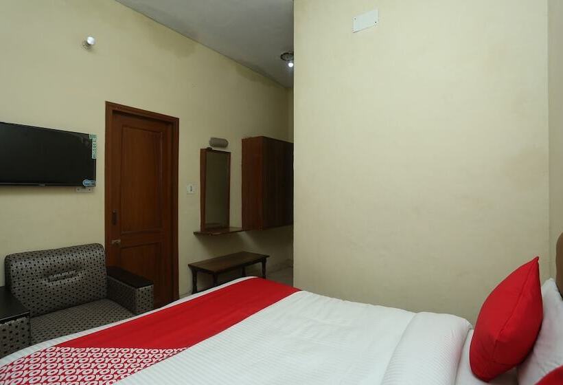 ホテル Super Collection O Mathura Near Railway Station Formerly Gaurav Boarding House