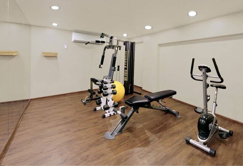 Отель Central Beacon