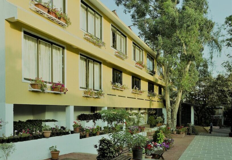 Отель Club Mahindra Saj Mahabaleshwar