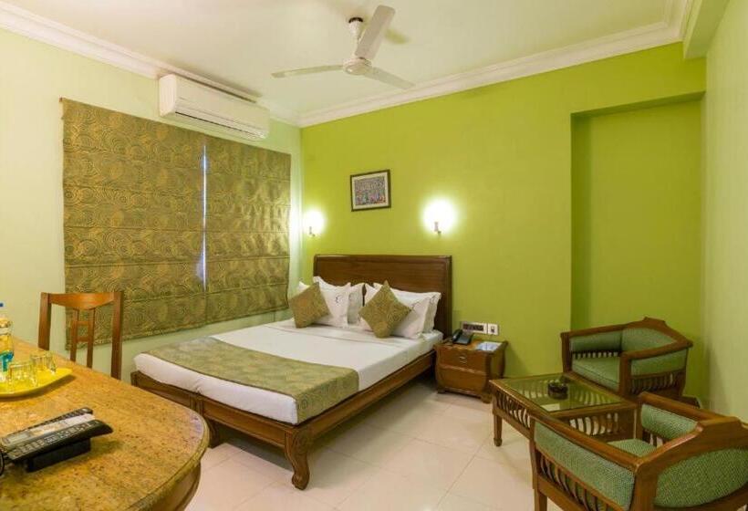 בית מלון כפרי Crescent Park