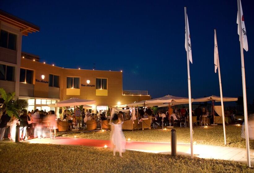 בית מלון כפרי Daytona Business