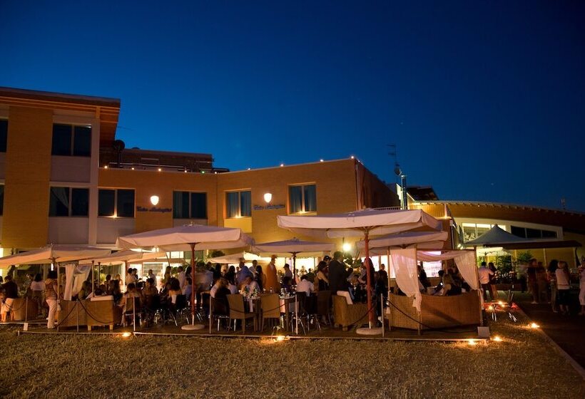 בית מלון כפרי Daytona Business