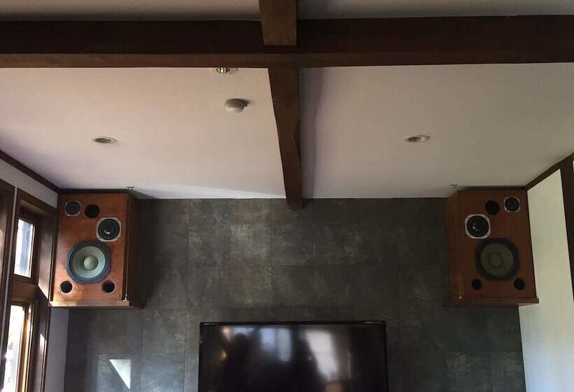 호텔 Deep & Steep Lodge Hakuba