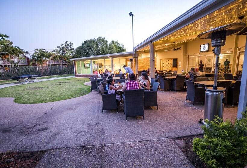 هتل Emerald Maraboon Motor Inn