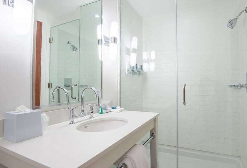 בית מלון כפרי Four Points By Sheraton Saskatoon