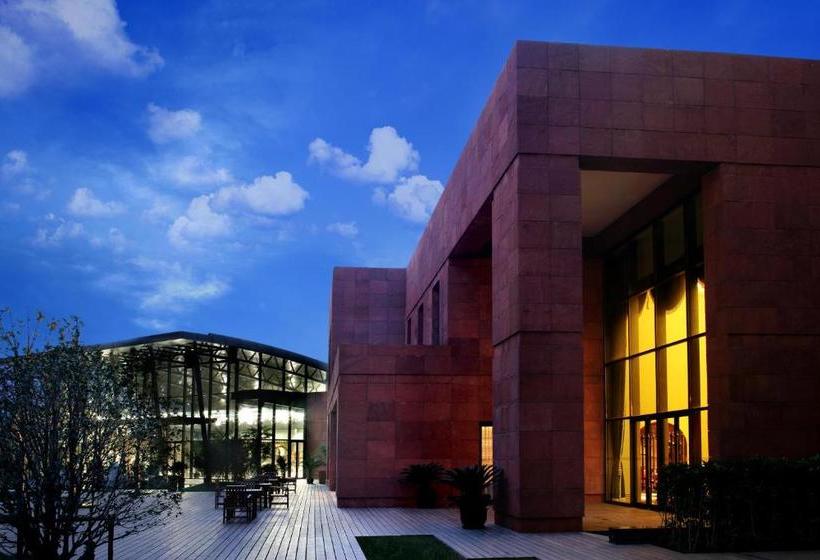 هتل Fraser Suites Nanjing