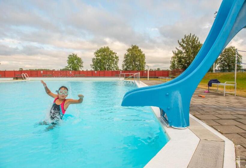 בית מלון כפרי Grand Arctic Resort