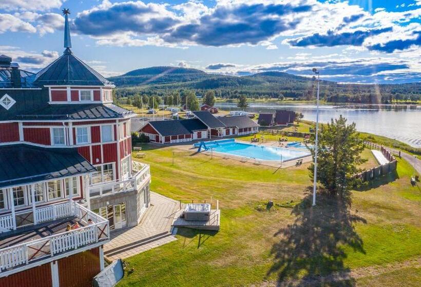 בית מלון כפרי Grand Arctic Resort