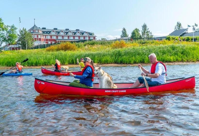 בית מלון כפרי Grand Arctic Resort