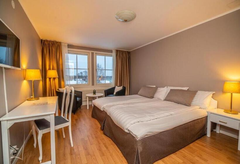 בית מלון כפרי Grand Arctic Resort