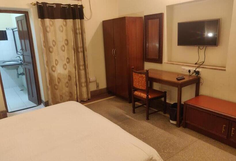 בית מלון כפרי H R Palace