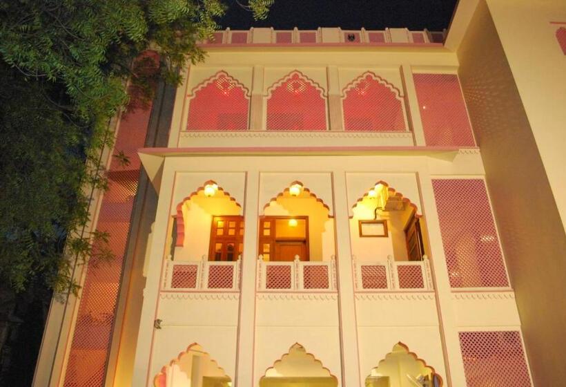 בית מלון כפרי H R Palace