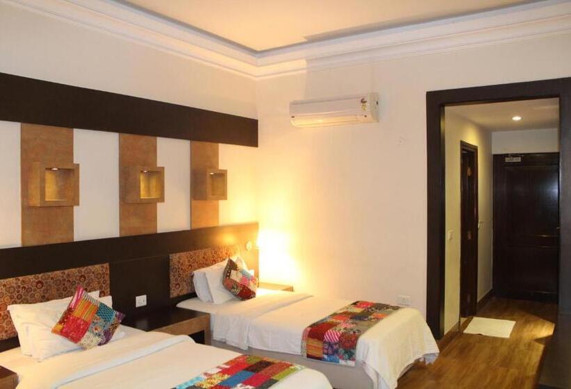 בית מלון כפרי H R Palace