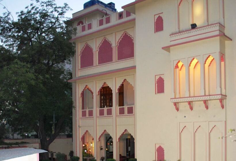 בית מלון כפרי H R Palace