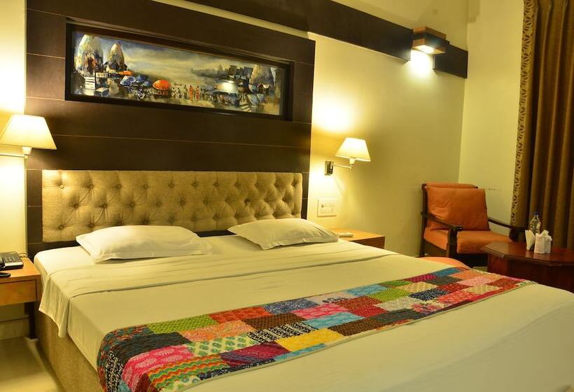 בית מלון כפרי H R Palace