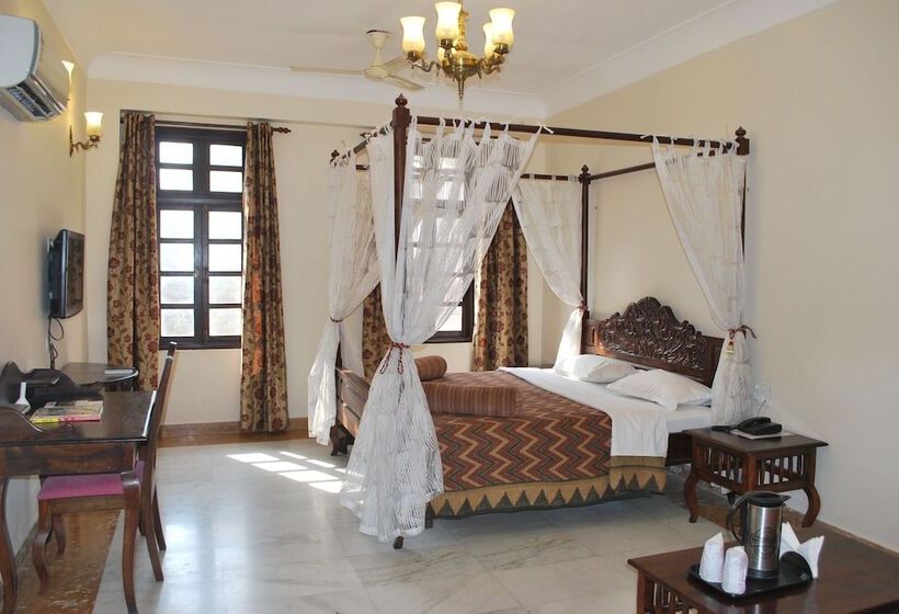 בית מלון כפרי H R Palace