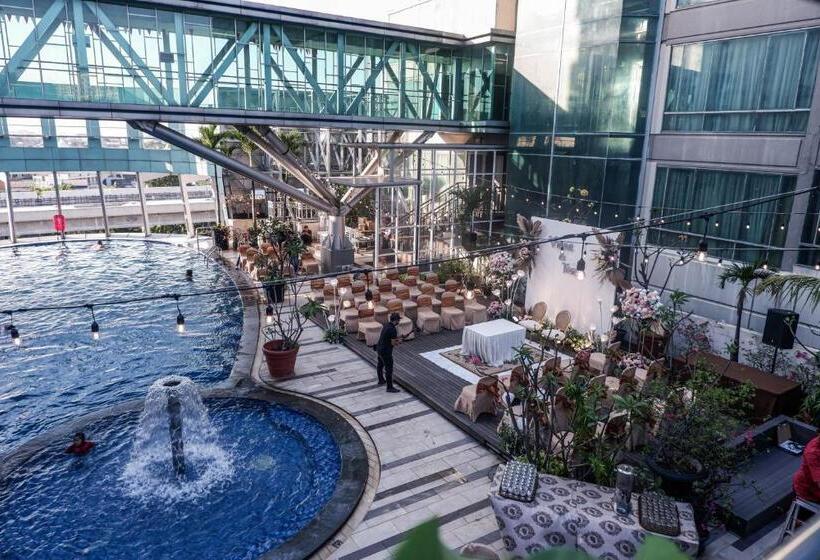 호텔 Horison Ultima Bekasi