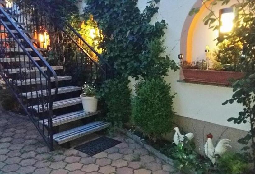 בית מלון כפרי Isabell Győr