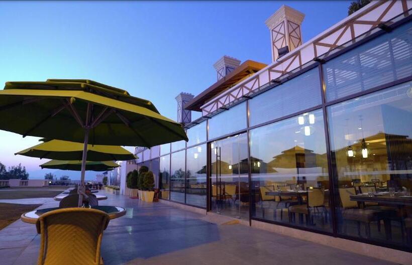 בית מלון כפרי Jaypee Residency Manor