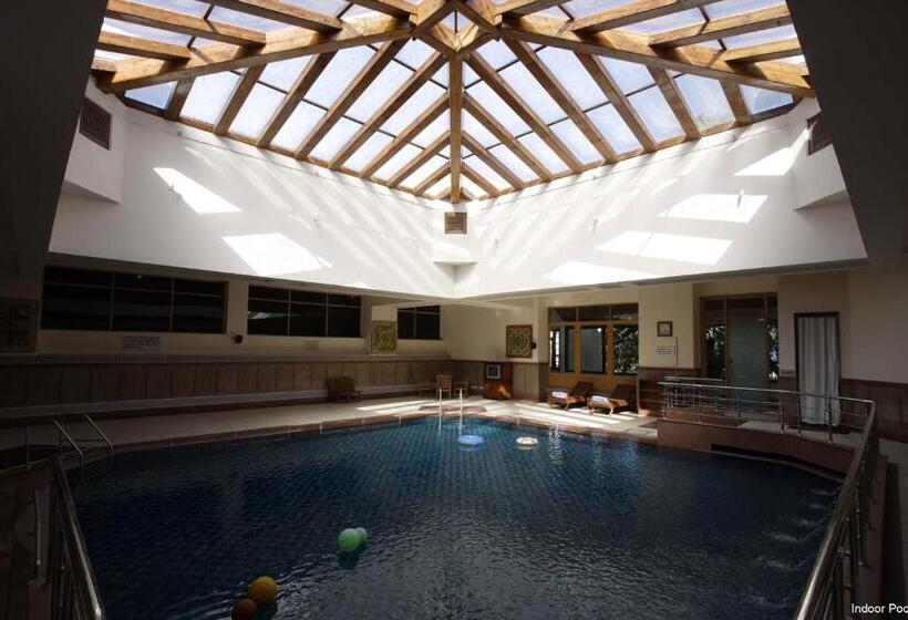 בית מלון כפרי Jaypee Residency Manor